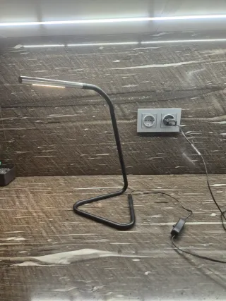 Flexo de mesa LED negro