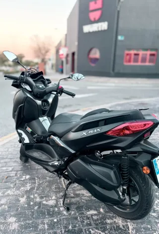 Yamaha XMAX 300