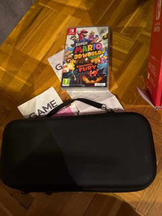 Nintendo Switch OLED + Super Mario 3D World