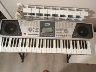 Tastiere elettroniche RockJam con sedile