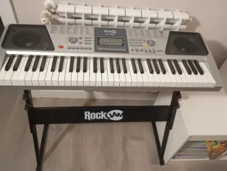 Tastiere elettroniche RockJam con sedile