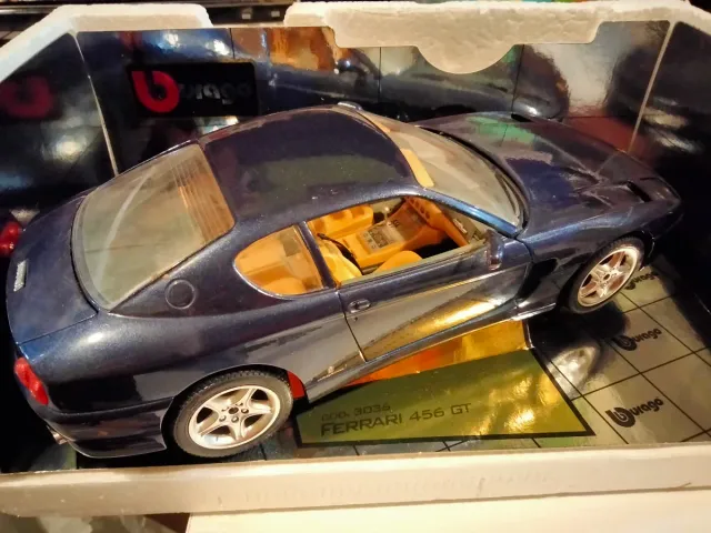 Bburago Ferrari 456 GT 1/18 (1992)