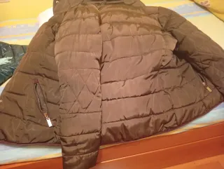 Cazadora acolchada verde