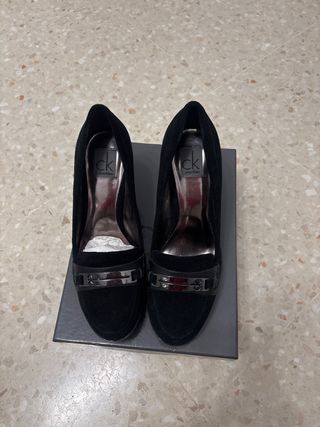 Zapatos tacón Calvin Klein negros