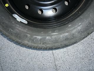 Rueda Dunlop llanta y cubierta 205/60/16”