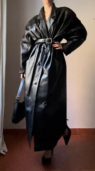 Abrigo Cuero Vintage Negro Talla L