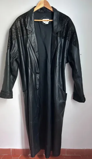 Abrigo Cuero Vintage Negro Talla L