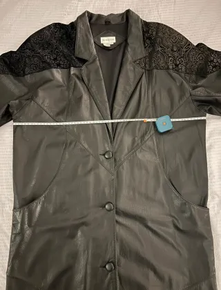 Abrigo Cuero Vintage Negro Talla L