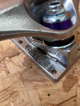 Ejes Skate Venture 5.6