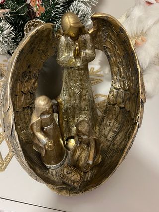 Figura Belén con Luz Dorada