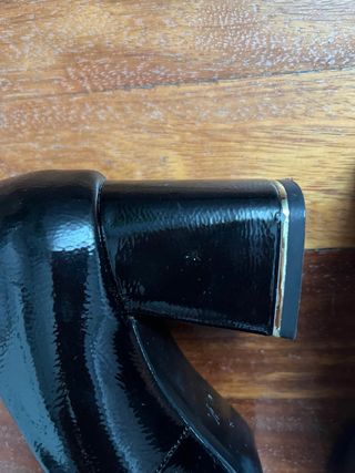 Zapato charol negro Zara Talla 36