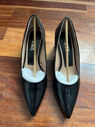 Zapato charol negro Zara Talla 36