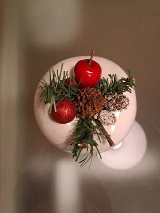 Decorazione Natalizia Mela Rossa e Pigne