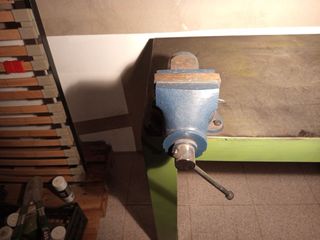 Banco de trabajo de acero verde