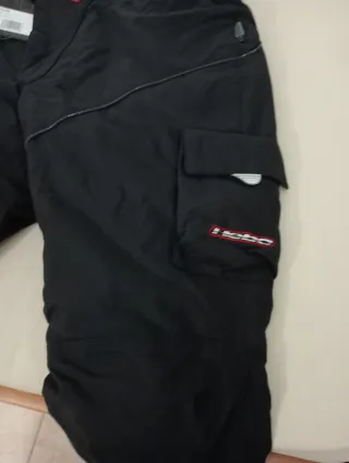 Pantalón motero negro talla M