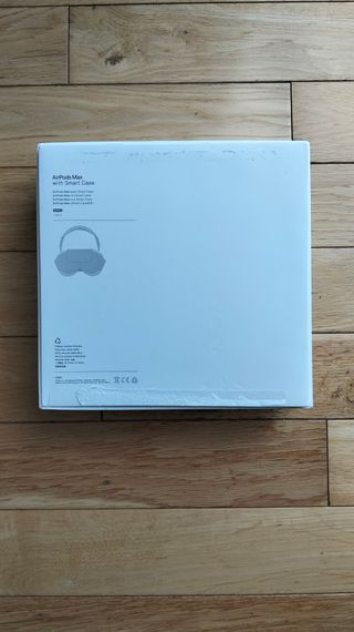 AirPods Max neri con poco utilizzo