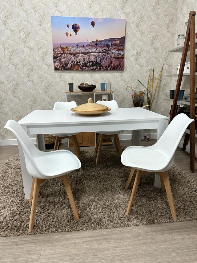 Mesa Comedor Nuevo + 4 Sillas Acolchadas Nuevo