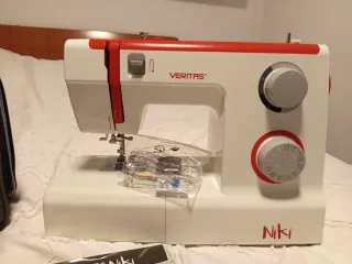 Máquina de coser Veritas Niki con maleta