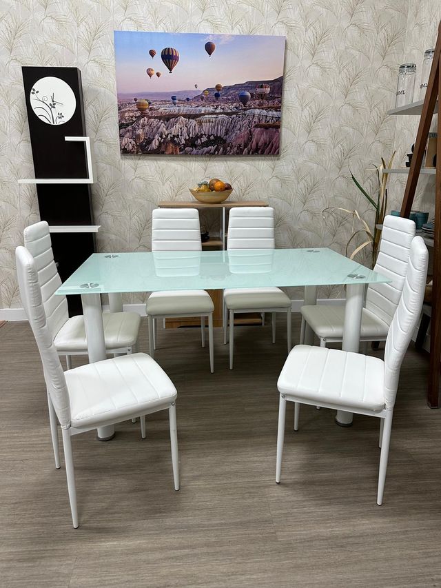 Conjunto Mea con 6 Sillas Nuevo en Oferta