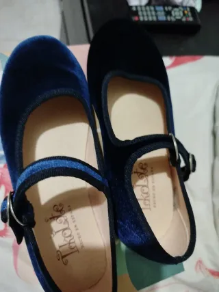Zapatos de terciopelo azul para niña talla 33