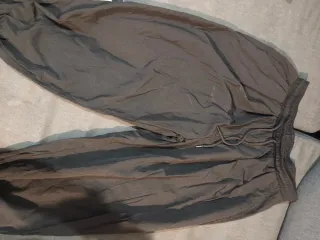 Pantalón jogger ancho