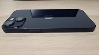 iPhone 14 – Como  nuevo (6 meses) + Accesorios