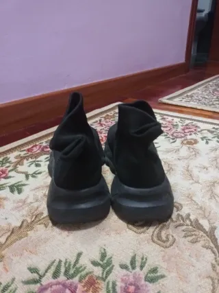 Playeros de tela negros