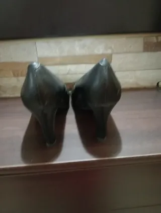 Zapatos de tacón piel negros talla 39