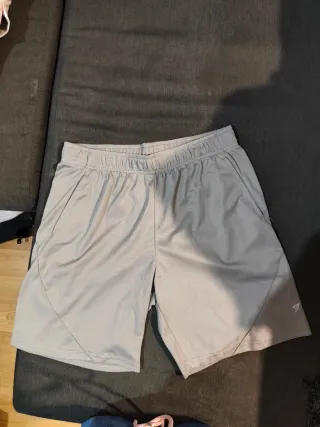 Shorts de caballero gris
