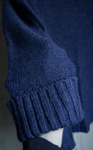 Maglione blu collo alto Tg M