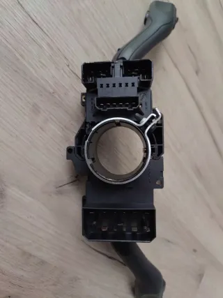 Manillas Intermitentes y Limpia Parabrisas Golf 4