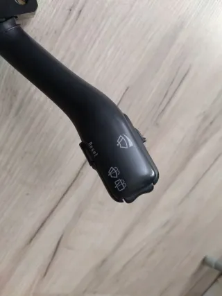 Manillas Intermitentes y Limpia Parabrisas Golf 4