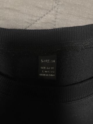 sudadera negra forro