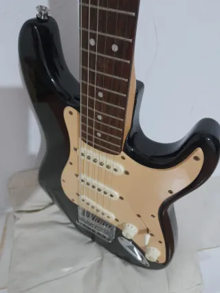 Guitarra Eléctrica Squier by Fender Mini Stratocas