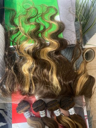 Extensiones de pelo rizado con mechas y frontal
