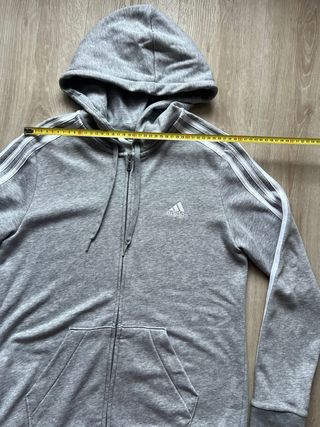 Chaqueta Adidas Gris con Cremallera