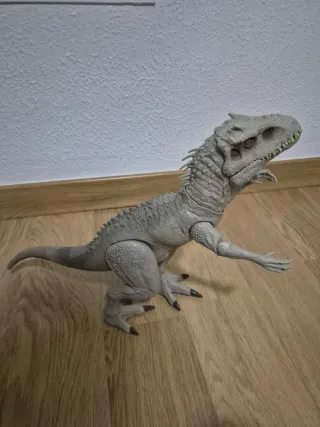 Dinosaurio Indominus Rex Jurassic World