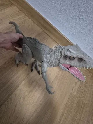 Dinosaurio Indominus Rex Jurassic World