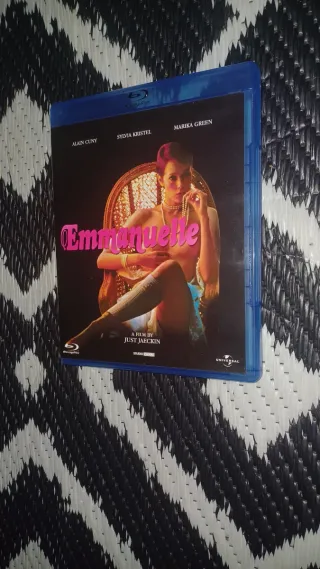PRECINTADAS! EMMANUELLE TRILOGIA DESCATALOGADA BLU