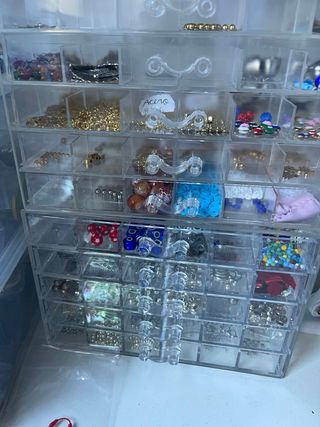 Cajas de abalorios para bisutería con los abalorio
