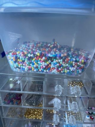 Cajas de abalorios para bisutería con los abalorio