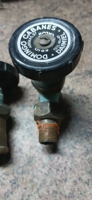 4 Llaves Radiador Antiguas Bronce