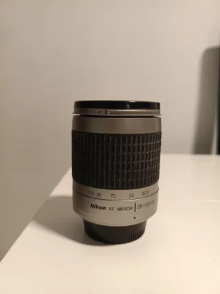 Objetivo Nikon AF NIKKOR 28-100mm