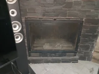 Cassette de chimenea de metal y cristal