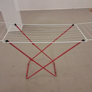 Tendedero Plegable Rojo