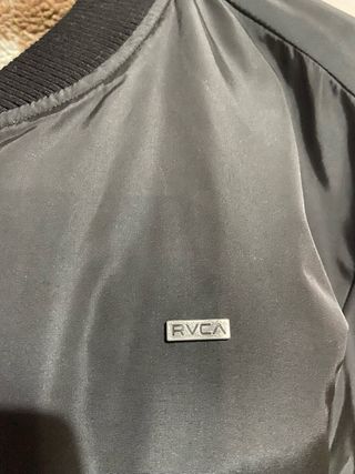 Chaqueta bomber RVCA reversible mujer