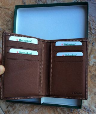 Cartera y Billetera Heineken Marrón