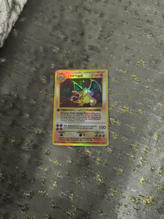 Carta Pokémon Charizard Base Set 1999