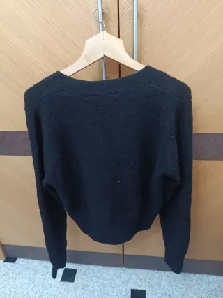 Cárdigan negro de punto