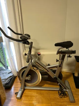 Bicicleta Spinning BH JetBike